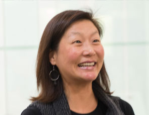 Dukin "Inne" Kim Barber ’89. Link to her story
